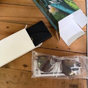 Maui Jim Alika Brown Tortoise NWT